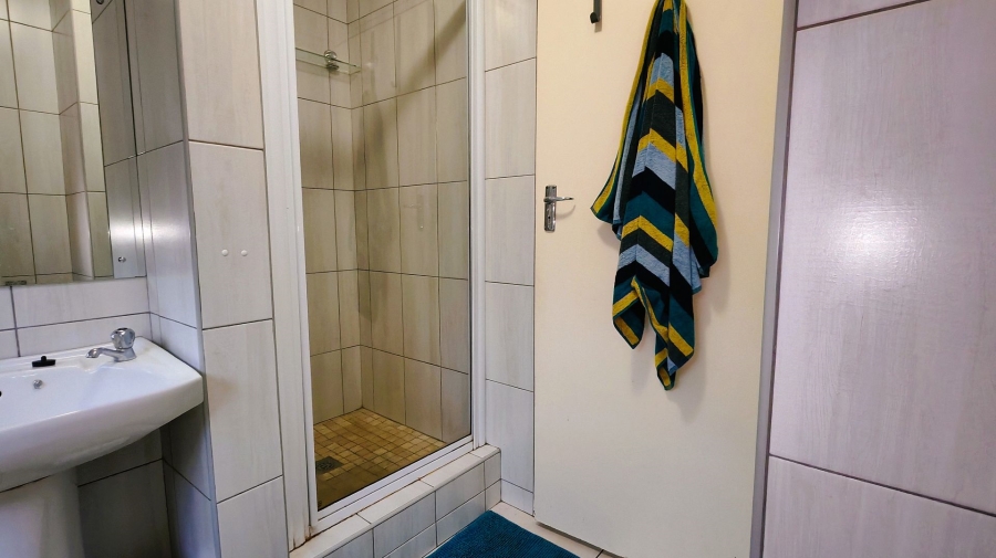 To Let 2 Bedroom Property for Rent in Vaalpark Free State